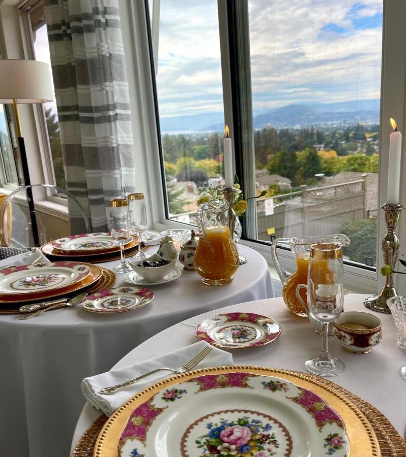 A Vista Villa Couples Retreat Келоуна Екстериор снимка