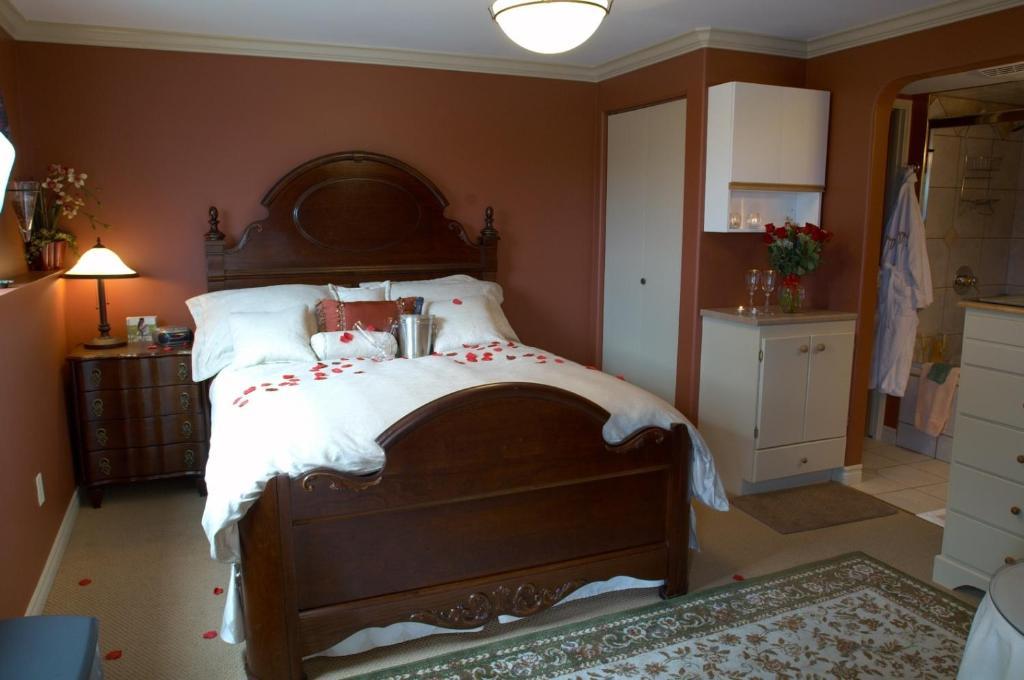 A Vista Villa Couples Retreat Келоуна Стая снимка
