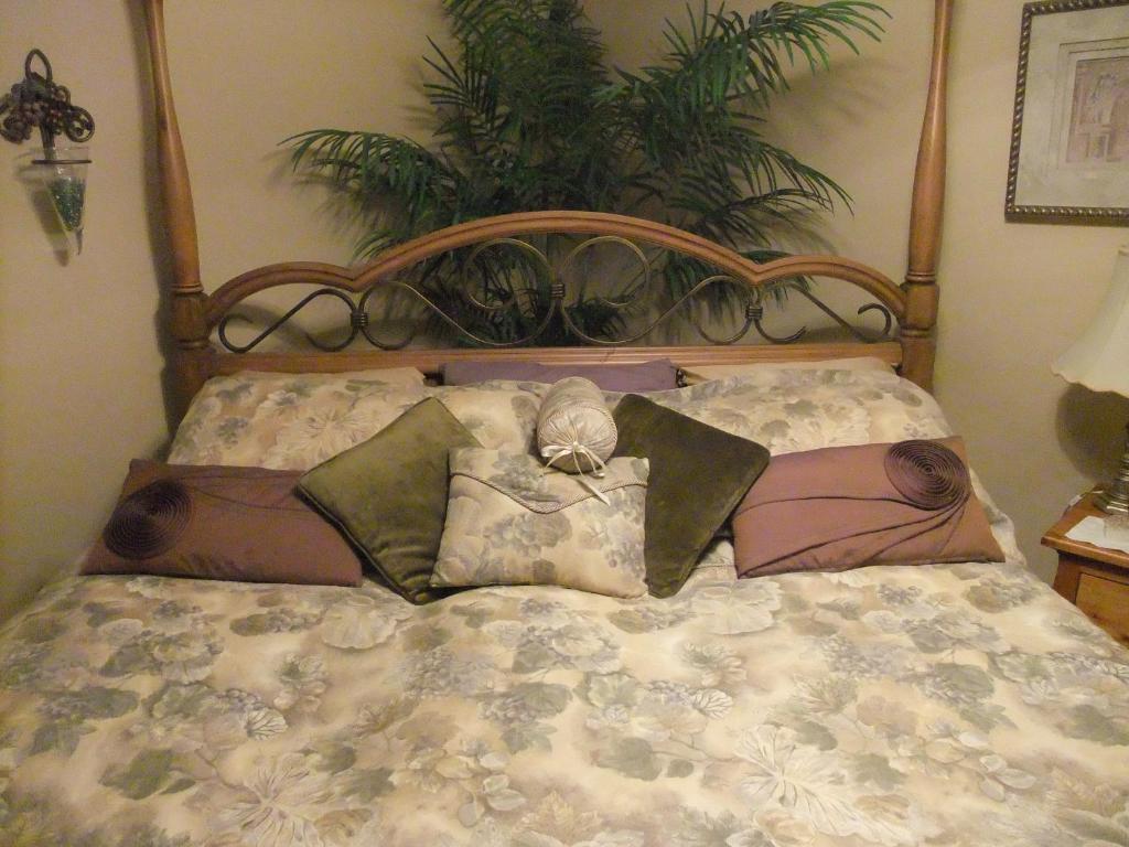 A Vista Villa Couples Retreat Келоуна Стая снимка